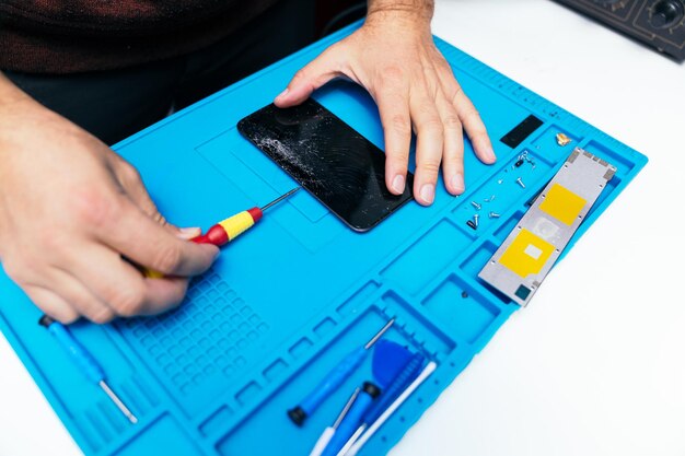 fix phone screen near me
