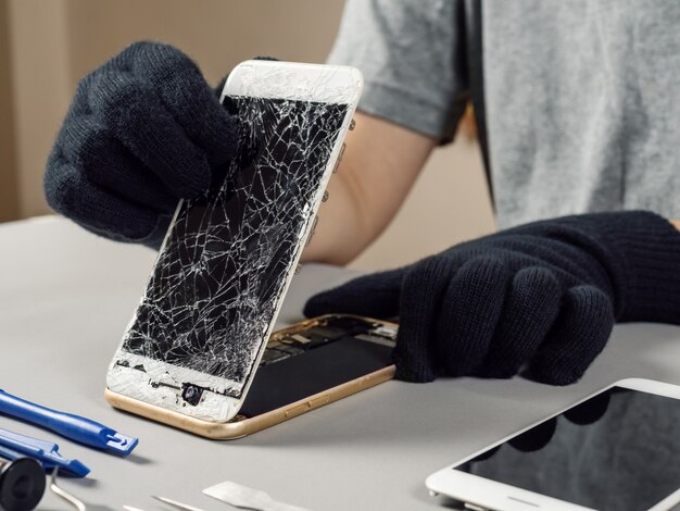 iPhone screen replacement middle river md